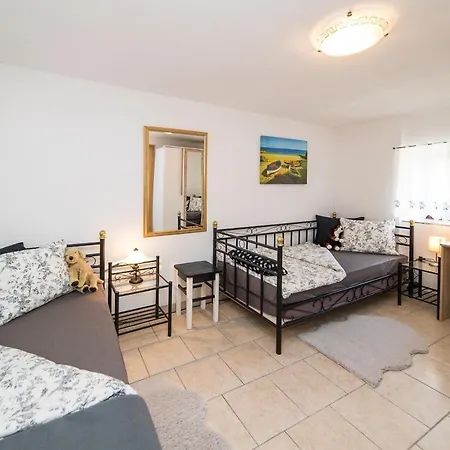 بيت للعطل Family Friendly House With A Parking Space Tribalj, Crikvenica - 19277